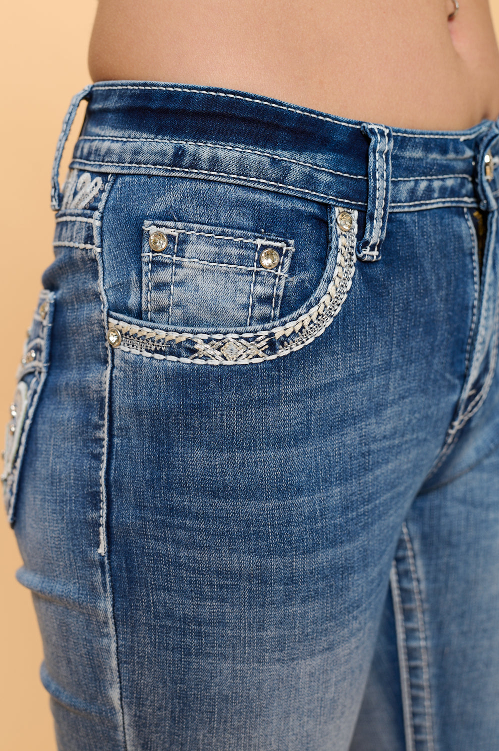 Fleur-De-Lis Bootcut WT-740 Size 1 - 15